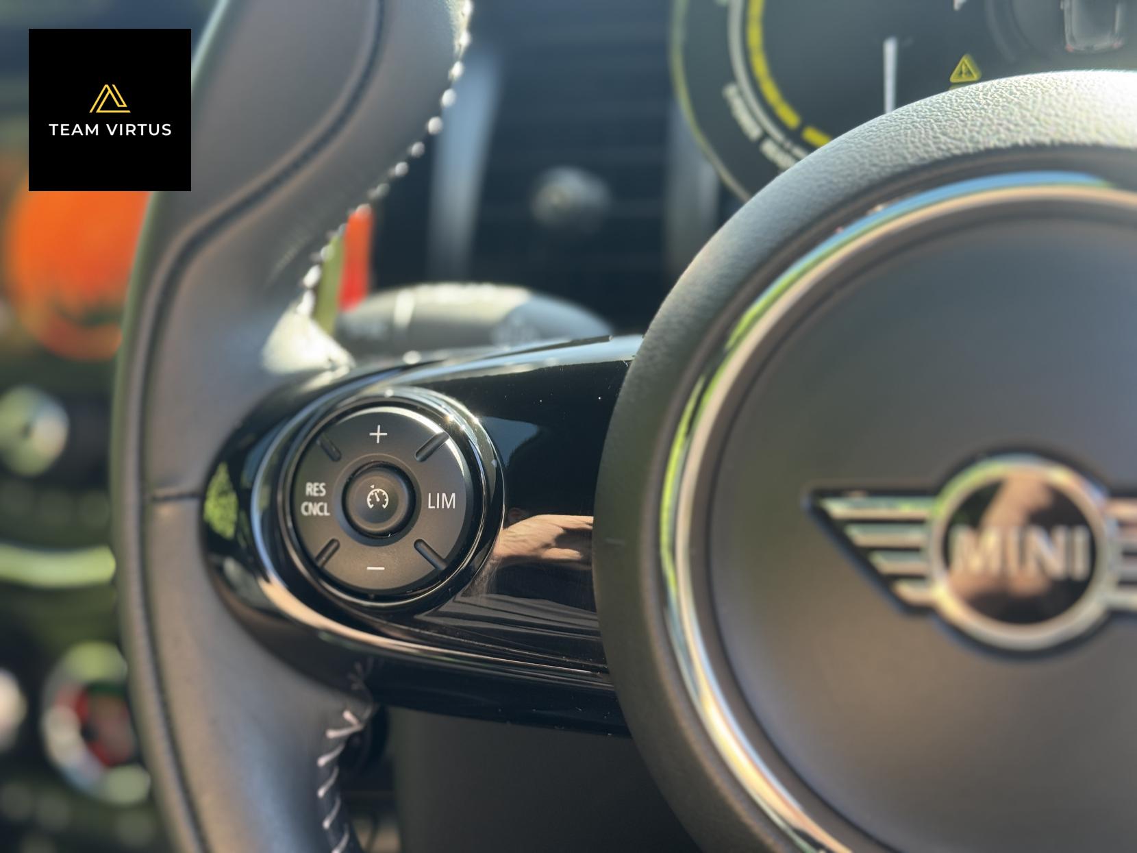 MINI Electric Hatch Cooper SE 32.6kWh Level 3 Hatchback 3dr Electric Auto (184 ps)