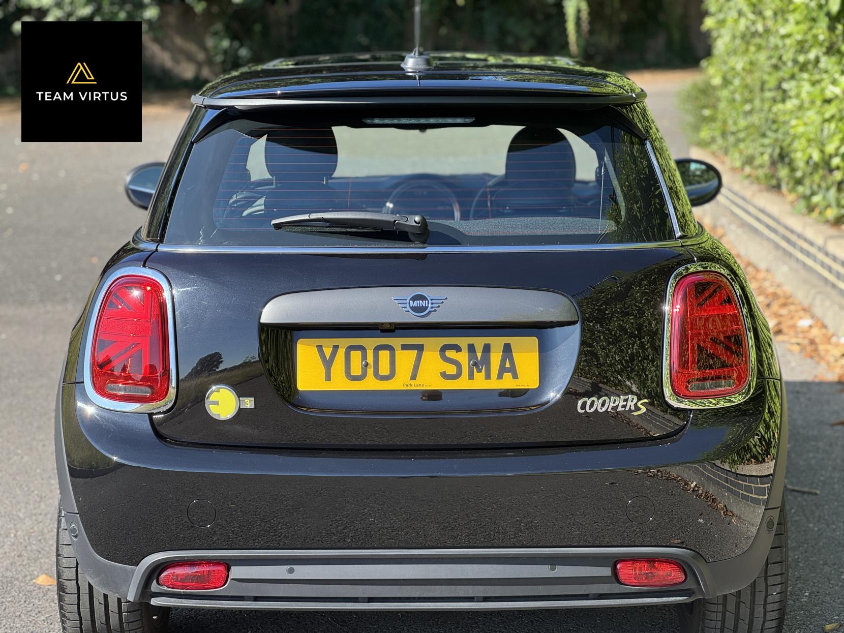 MINI Electric Hatch Cooper SE 32.6kWh Level 3 Hatchback 3dr Electric Auto (184 ps)
