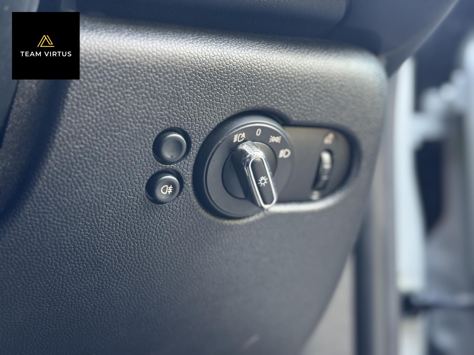 MINI Hatch 2.0 John Cooper Works Hatchback 3dr Petrol Auto 8 Spd Euro 6 (s/s) (231 ps)