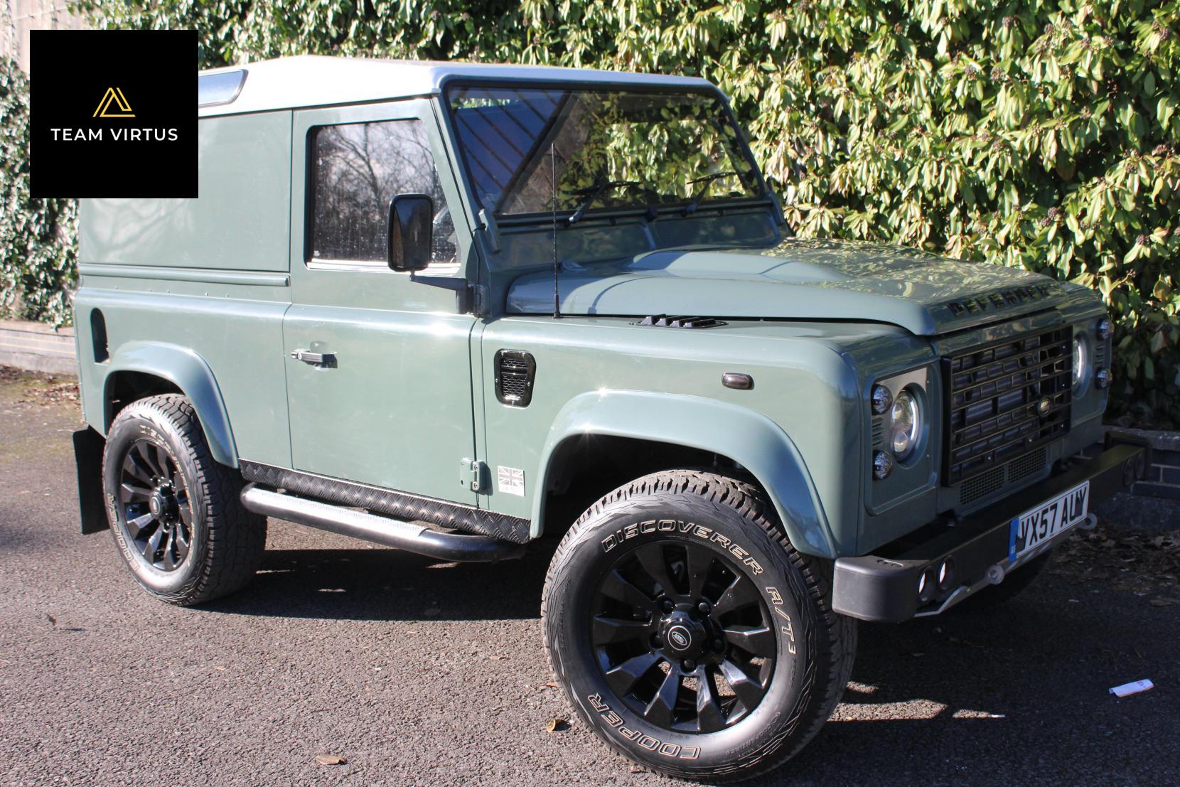 Land Rover Defender 90 2.4 TDCi Pickup 2dr Diesel Manual 4WD SWB Euro 4 (122 bhp)