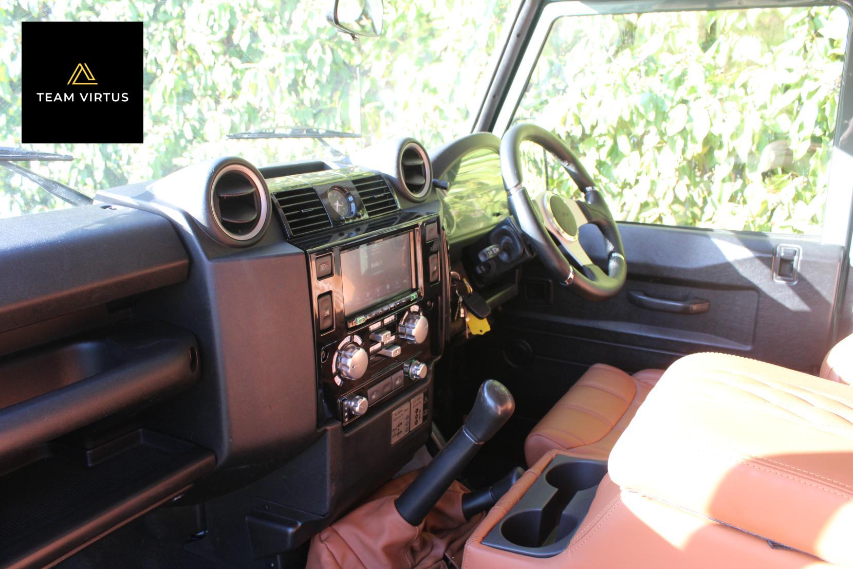 Land Rover Defender 90 2.4 TDCi Pickup 2dr Diesel Manual 4WD SWB Euro 4 (122 bhp)