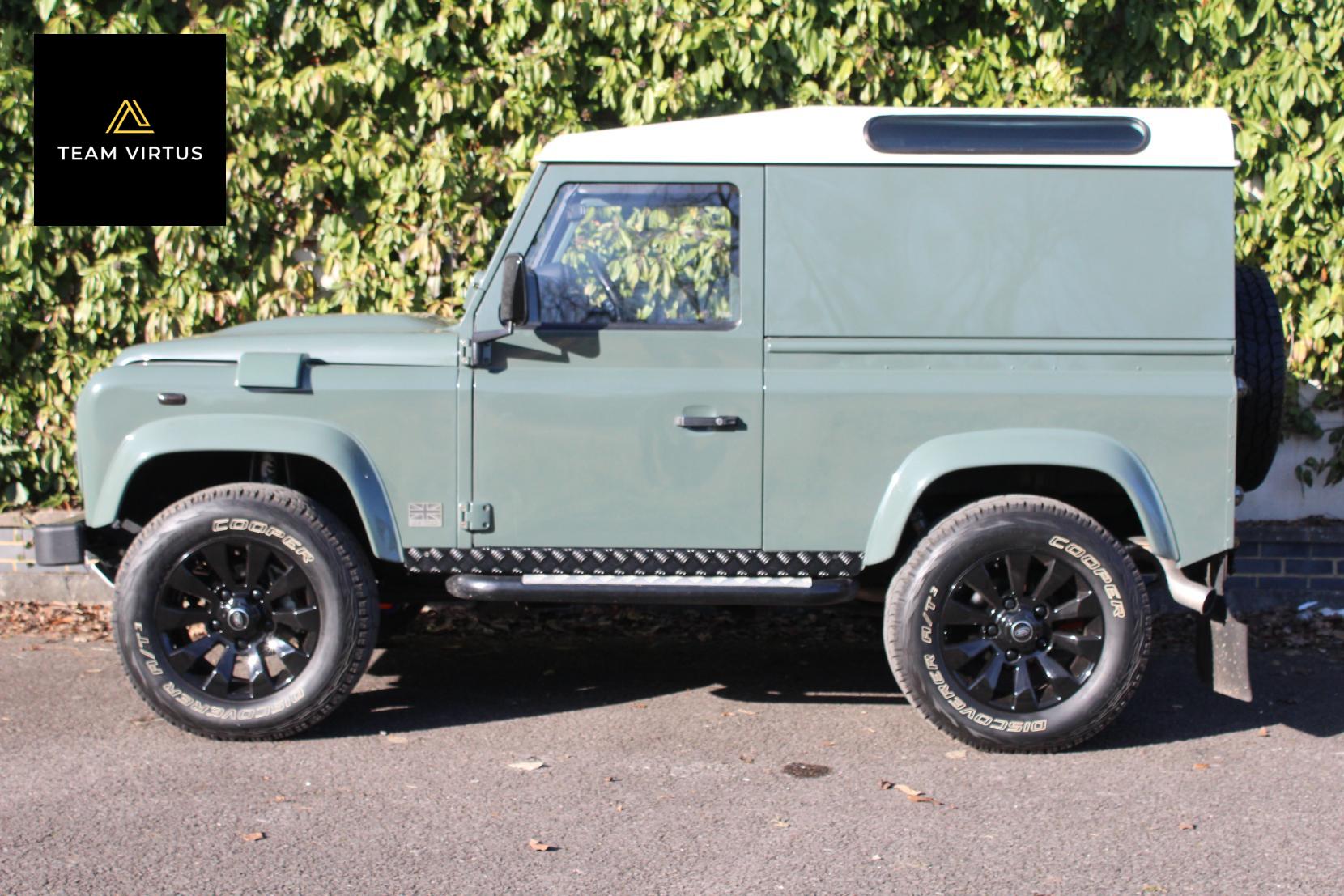 Land Rover Defender 90 2.4 TDCi Pickup 2dr Diesel Manual 4WD SWB Euro 4 (122 bhp)