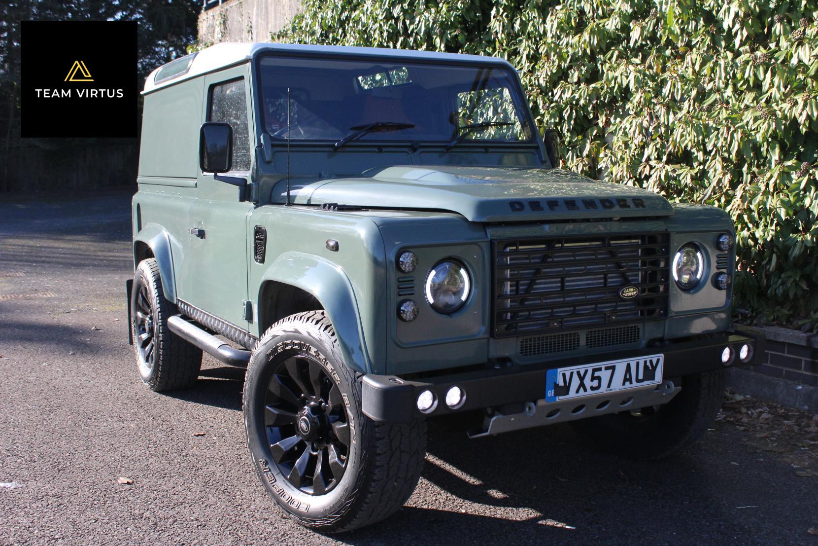 Land Rover Defender 90 2.4 TDCi Pickup 2dr Diesel Manual 4WD SWB Euro 4 (122 bhp)