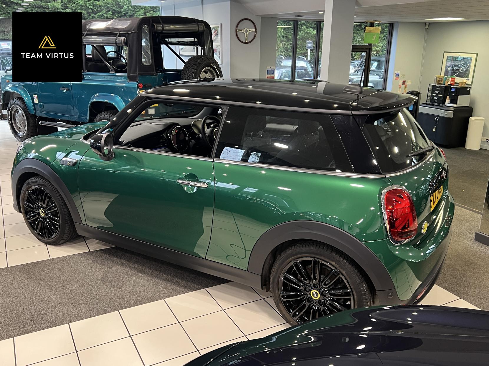MINI Electric Hatch Cooper SE 32.6kWh Level 2 Hatchback 3dr Electric Auto (184 ps)