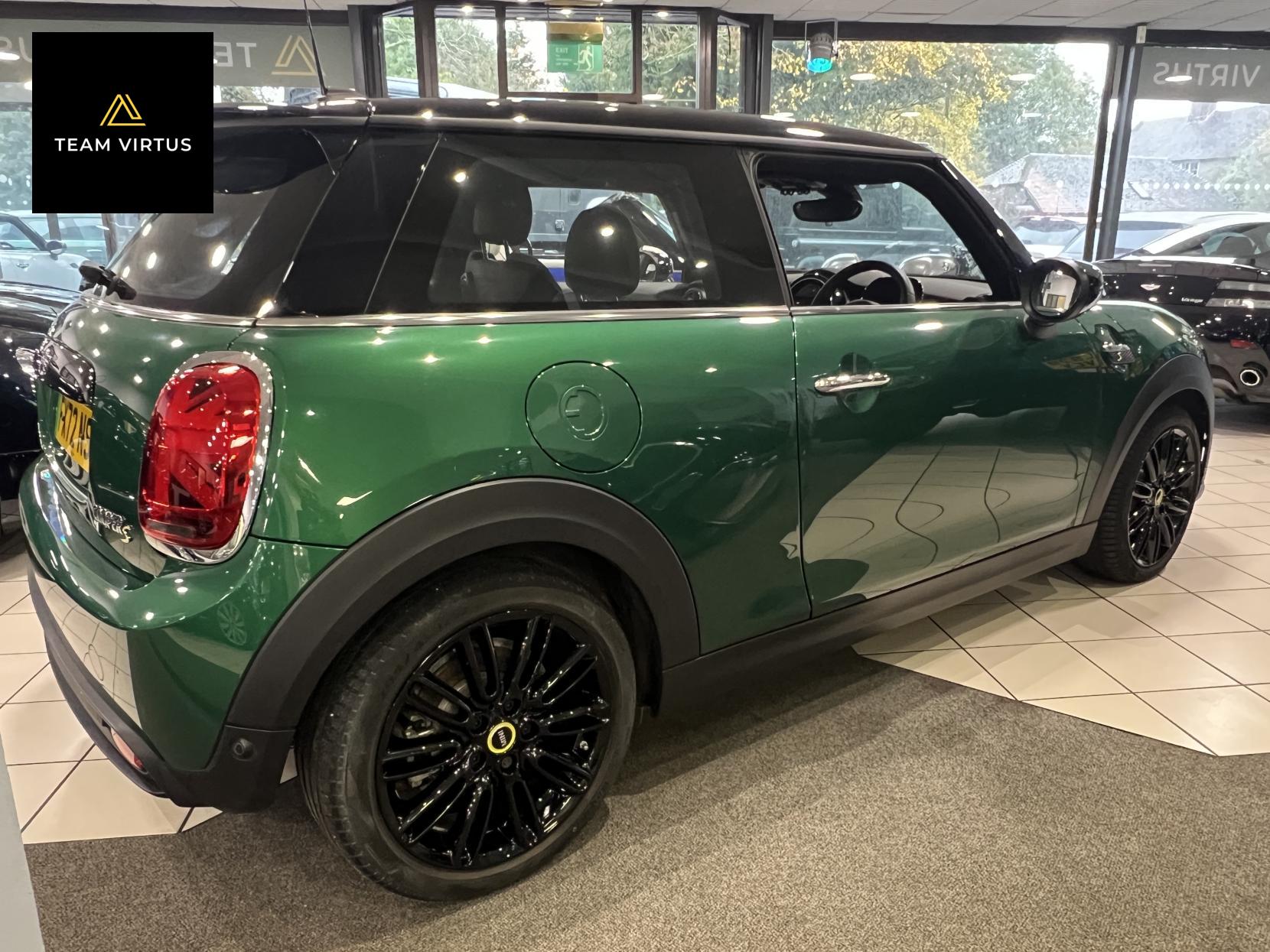 MINI Electric Hatch Cooper SE 32.6kWh Level 2 Hatchback 3dr Electric Auto (184 ps)