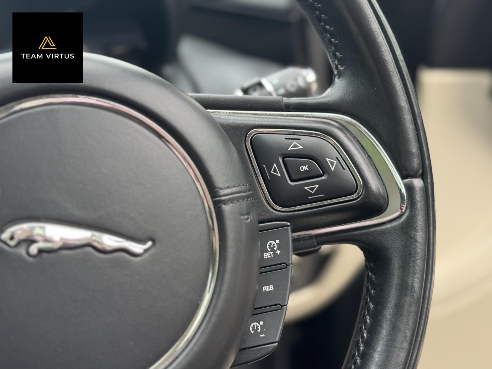 Jaguar XJ 3.0d V6 Autobiography Saloon 4dr Diesel Auto Euro 6 (s/s) (LWB) (300 ps)