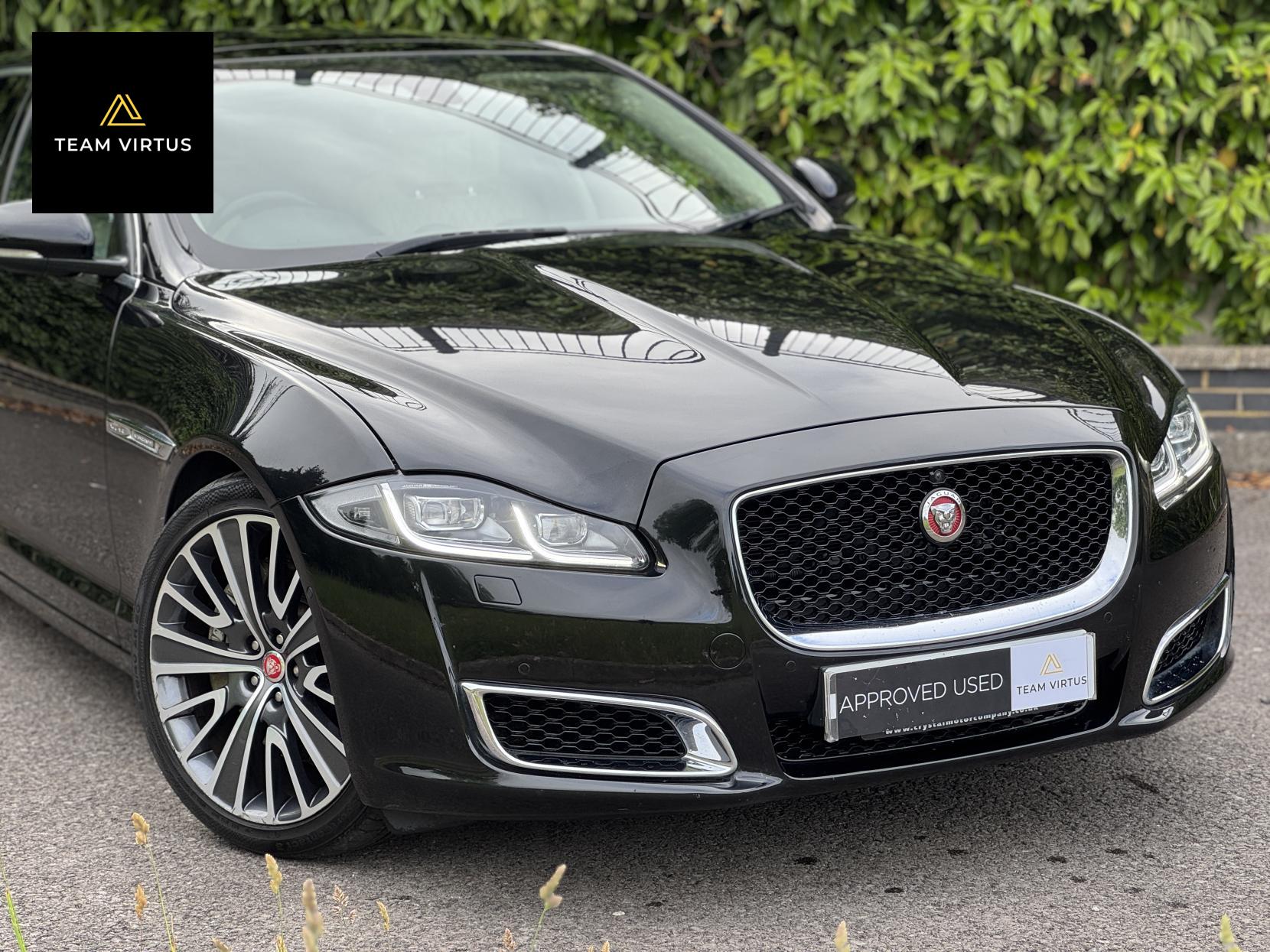 Jaguar XJ 3.0d V6 Autobiography Saloon 4dr Diesel Auto Euro 6 (s/s) (LWB) (300 ps)