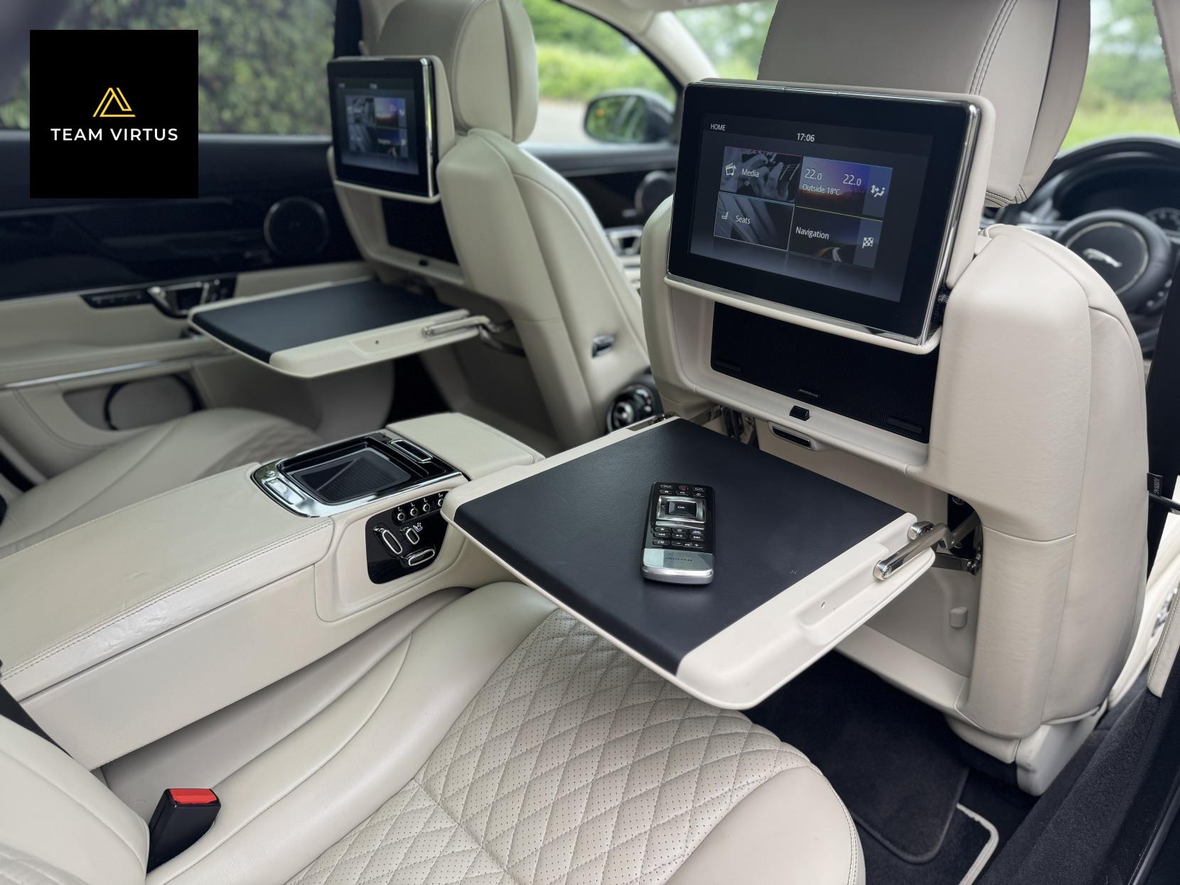 Jaguar XJ 3.0d V6 Autobiography Saloon 4dr Diesel Auto Euro 6 (s/s) (LWB) (300 ps)