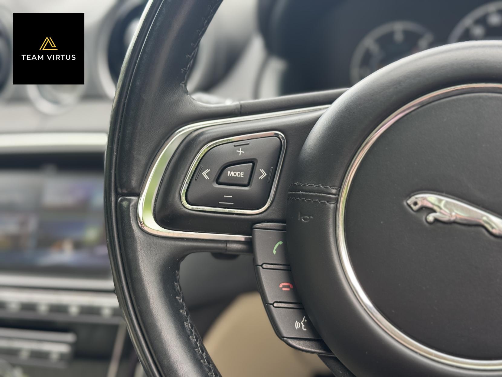 Jaguar XJ 3.0d V6 Autobiography Saloon 4dr Diesel Auto Euro 6 (s/s) (LWB) (300 ps)