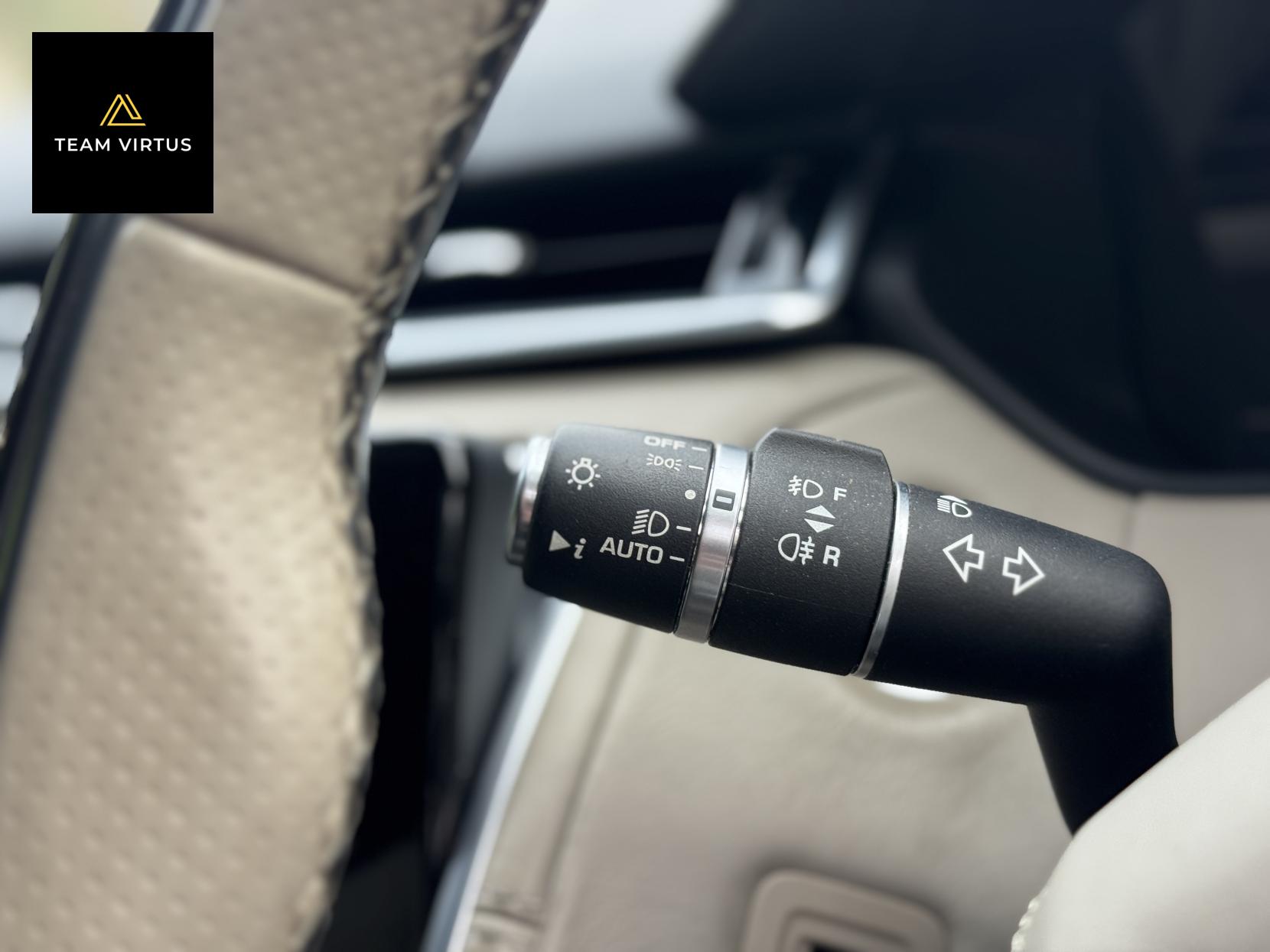 Land Rover Range Rover Velar 2.0 D240 R-Dynamic HSE SUV 5dr Diesel Auto 4WD Euro 6 (s/s) (240 ps)