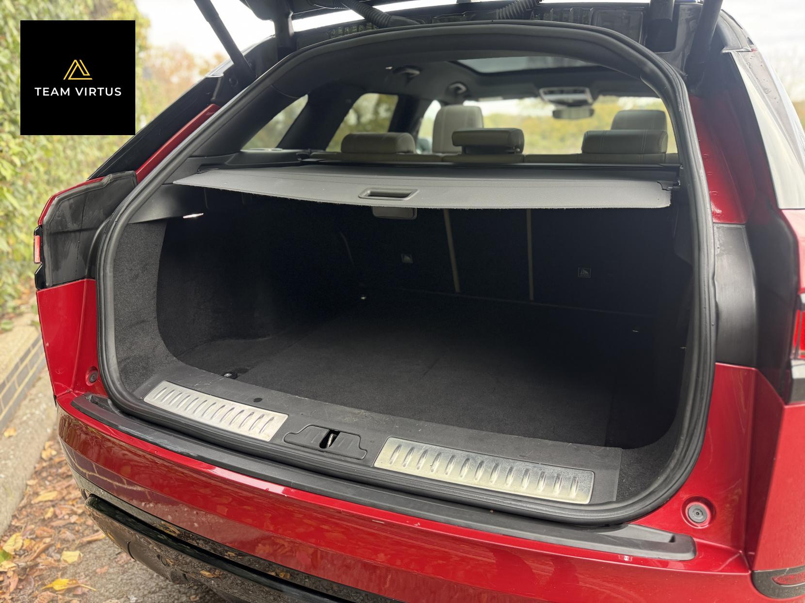 Land Rover Range Rover Velar 2.0 D240 R-Dynamic HSE SUV 5dr Diesel Auto 4WD Euro 6 (s/s) (240 ps)