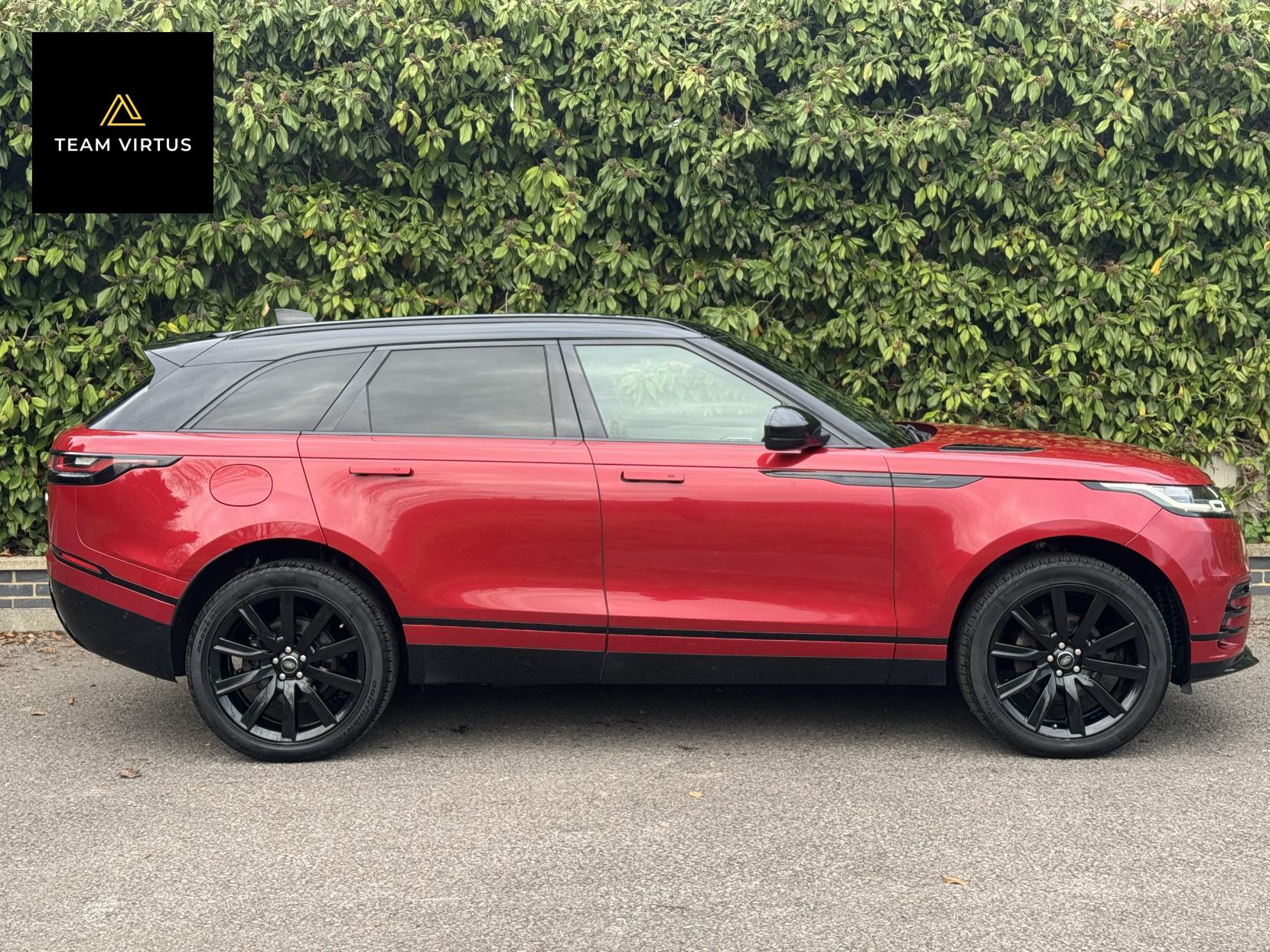 Land Rover Range Rover Velar 2.0 D240 R-Dynamic HSE SUV 5dr Diesel Auto 4WD Euro 6 (s/s) (240 ps)
