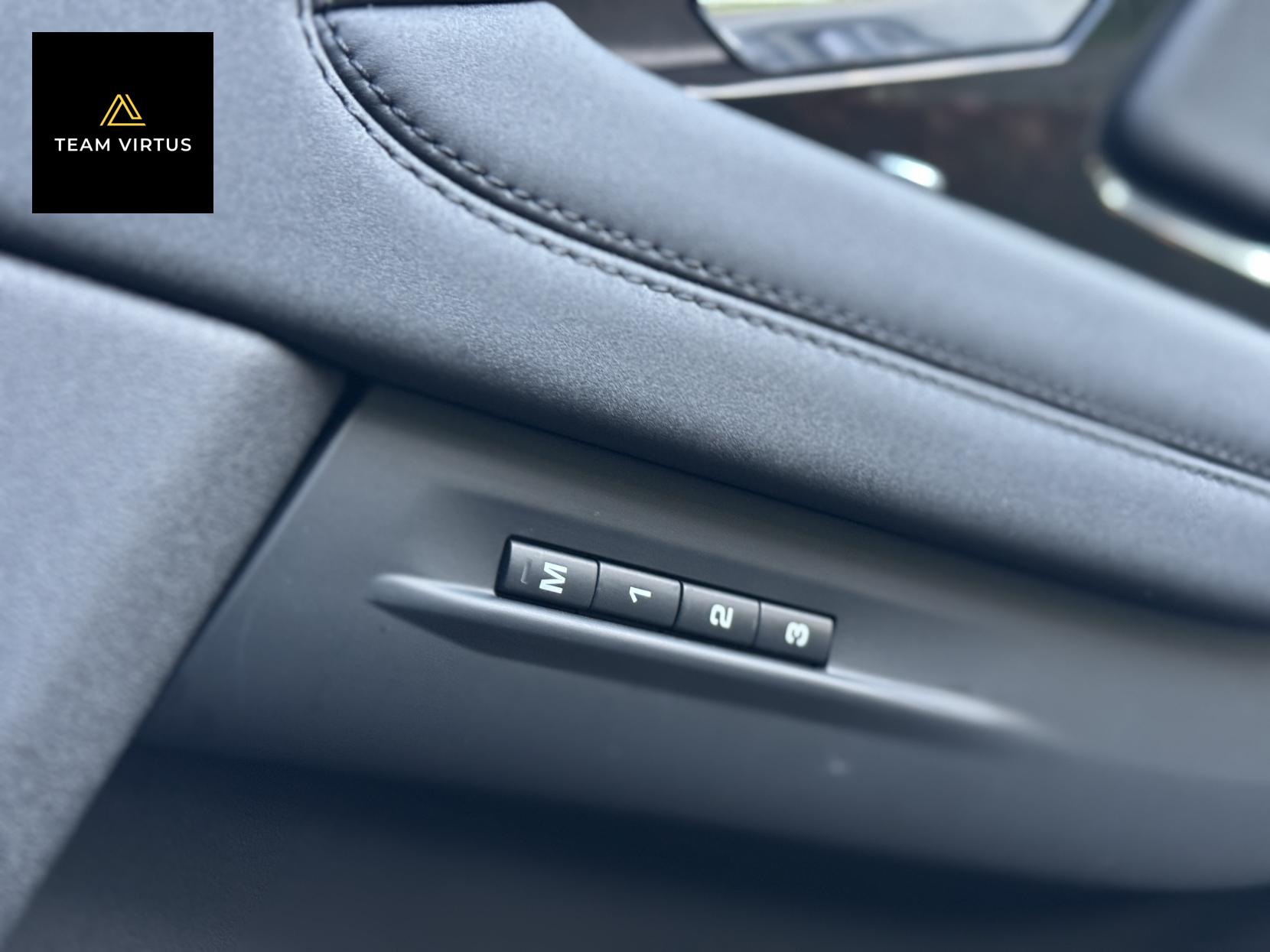 Land Rover Range Rover Evoque 1.5 P300e 12.2kWh R-Dynamic SE SUV 5dr Petrol Plug-in Hybrid Auto 4WD Euro 6 (s/s) (309 ps)