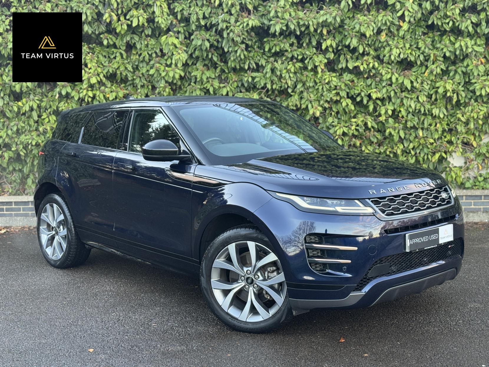 Land Rover Range Rover Evoque 1.5 P300e 12.2kWh R-Dynamic SE SUV 5dr Petrol Plug-in Hybrid Auto 4WD Euro 6 (s/s) (309 ps)