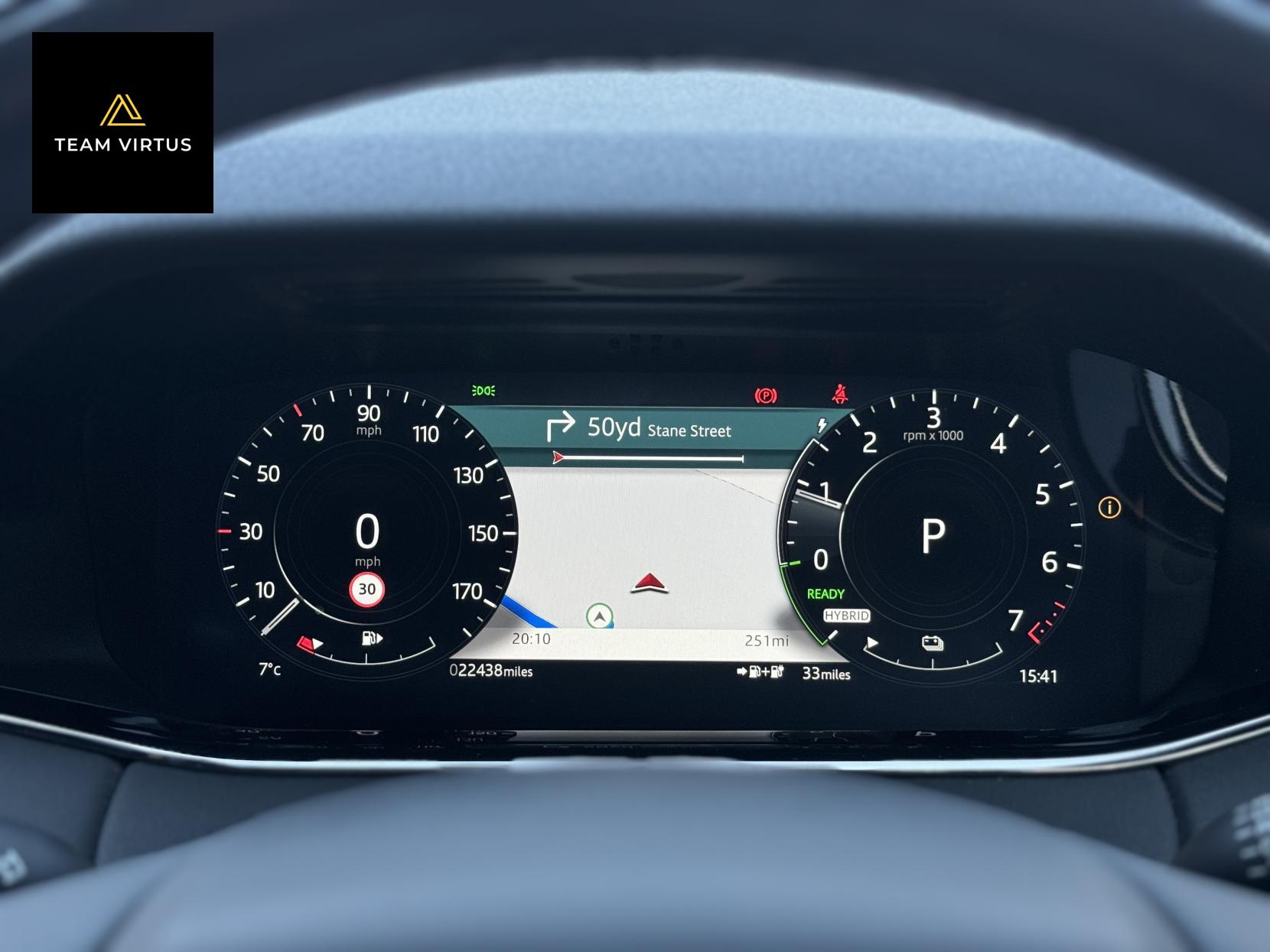 Land Rover Range Rover Evoque 1.5 P300e 12.2kWh R-Dynamic SE SUV 5dr Petrol Plug-in Hybrid Auto 4WD Euro 6 (s/s) (309 ps)