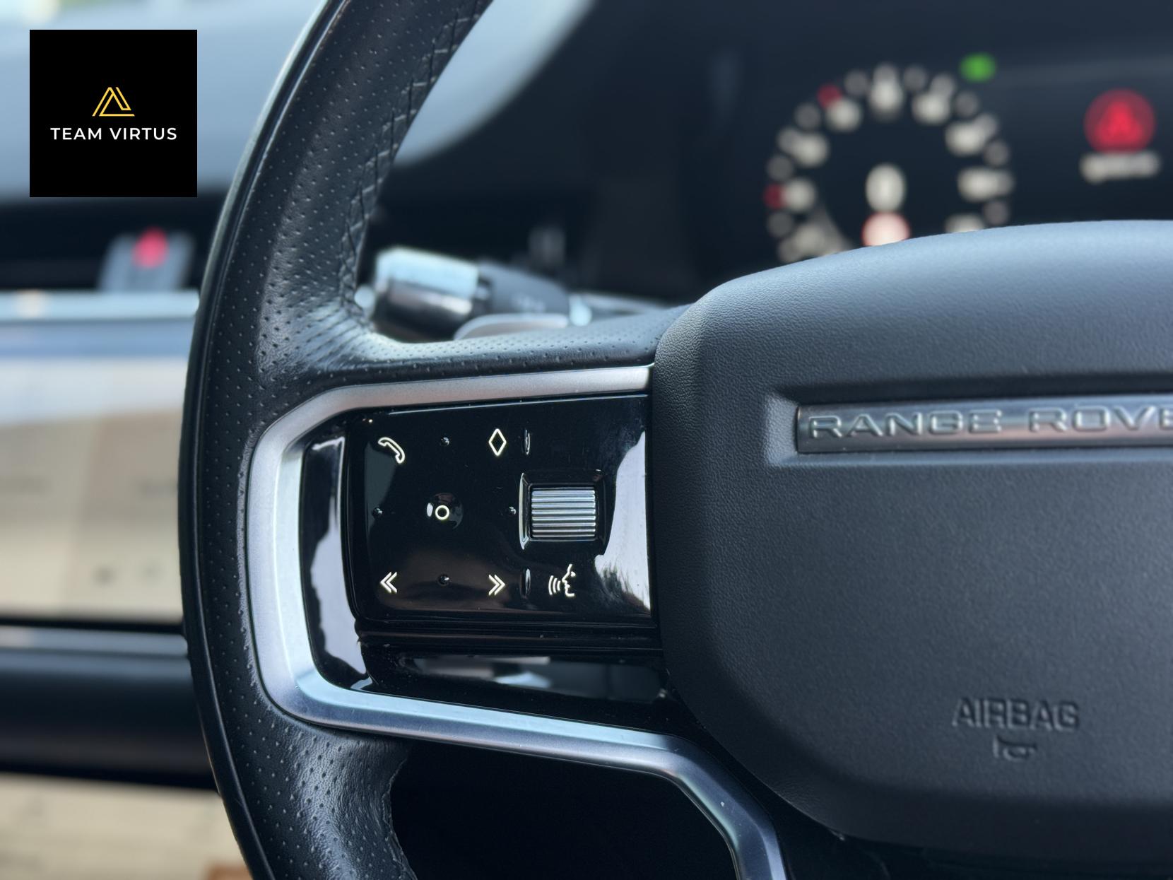 Land Rover Range Rover Evoque 1.5 P300e 12.2kWh R-Dynamic SE SUV 5dr Petrol Plug-in Hybrid Auto 4WD Euro 6 (s/s) (309 ps)