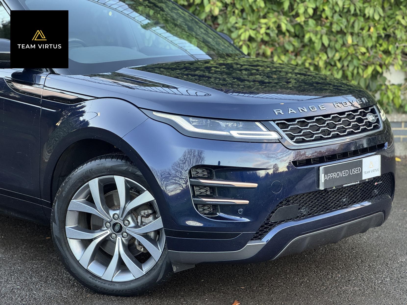 Land Rover Range Rover Evoque 1.5 P300e 12.2kWh R-Dynamic SE SUV 5dr Petrol Plug-in Hybrid Auto 4WD Euro 6 (s/s) (309 ps)