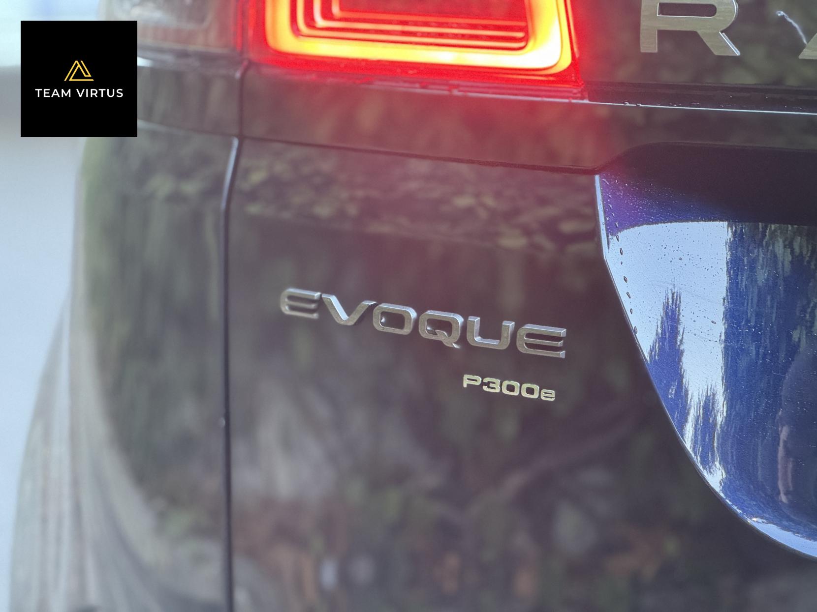 Land Rover Range Rover Evoque 1.5 P300e 12.2kWh R-Dynamic SE SUV 5dr Petrol Plug-in Hybrid Auto 4WD Euro 6 (s/s) (309 ps)