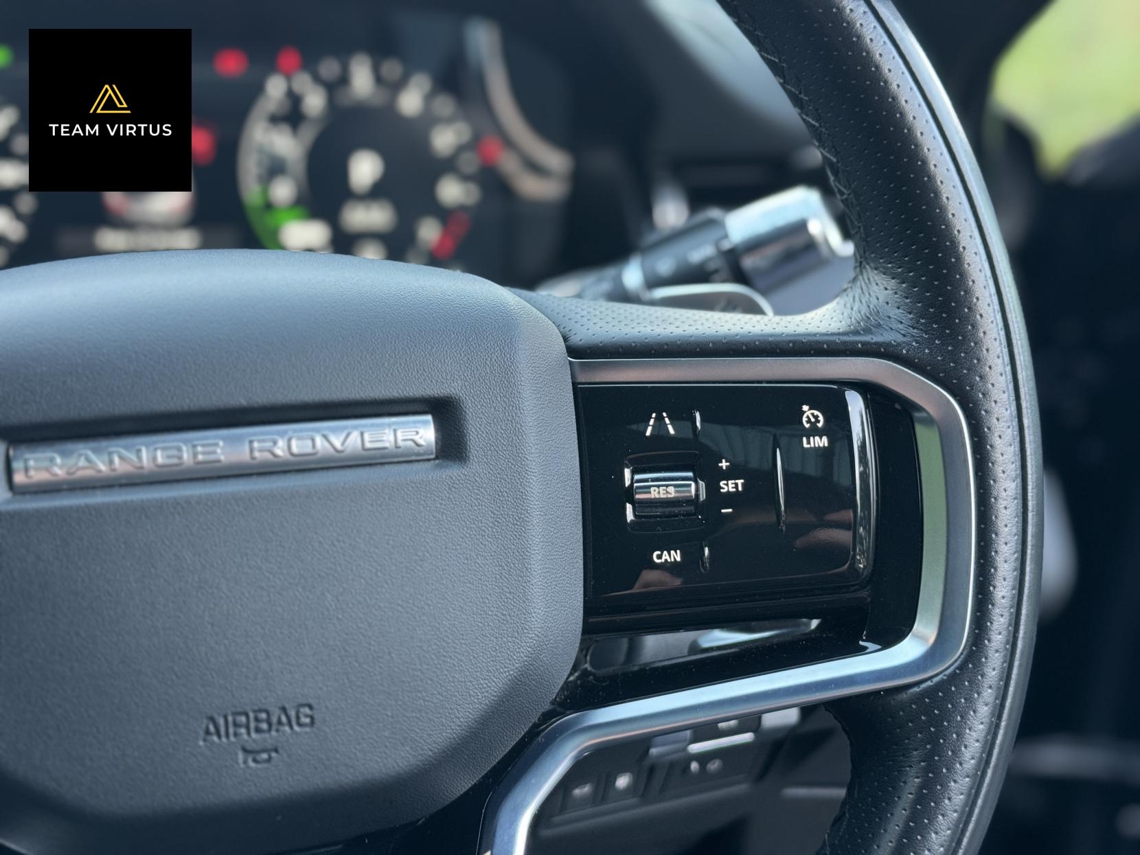 Land Rover Range Rover Evoque 1.5 P300e 12.2kWh R-Dynamic SE SUV 5dr Petrol Plug-in Hybrid Auto 4WD Euro 6 (s/s) (309 ps)